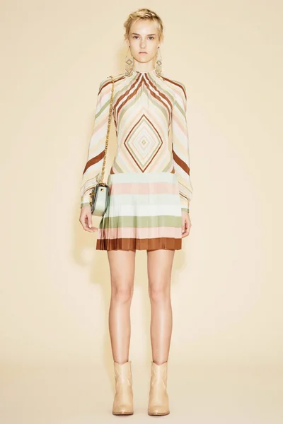 Look 22